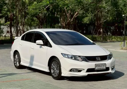 Honda Civic FB 1.8 E สีขาว ปี 2013 จด 2014 โฉมไมเนอร์เชนจ์ ภายในดำ 