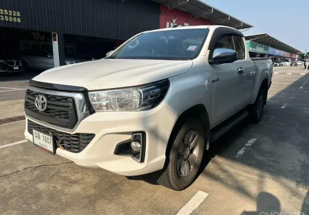 2017 Toyota HiluxRevo Perruner 2.4 E แคป A/T 