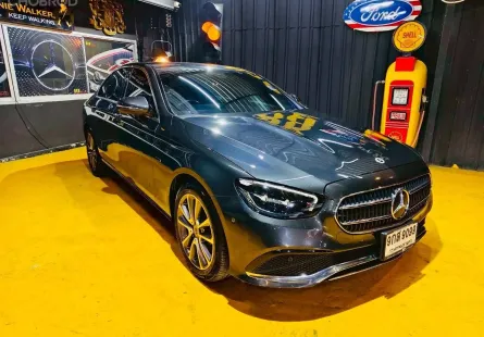 2022 Mercedes-Benz E-Class 2.0 E300e รถเก๋ง 4 ประตู ออกรถง่าย รถสวย ไมล์แท้  