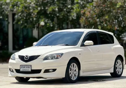 Mazda 3 1.6 V Hatchback สีขาว ปี 2010