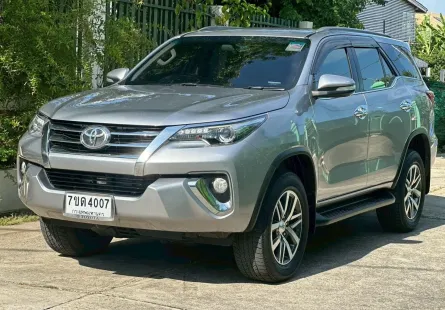 TOYOTA FORTUNER 2.4 V 2WD ปี 2016 รถสวย