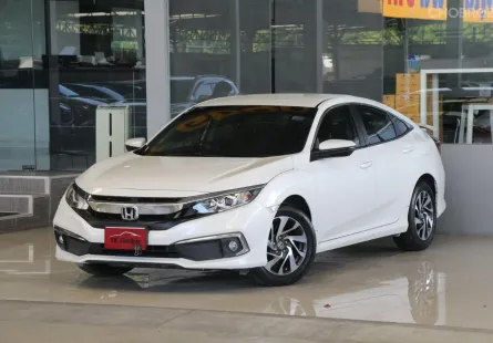 Honda CIVIC 1.8 E i-VTEC รถเก๋ง 4 ประตู 