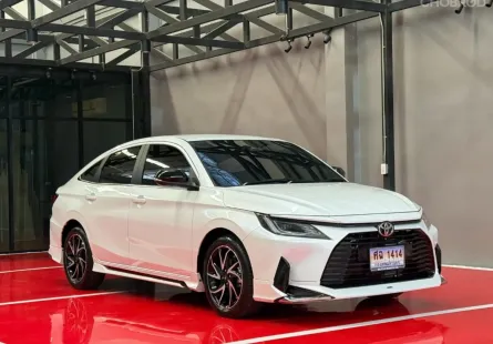 2024 TOYOTA YARIS ATIVE 1.2 PREMIUM LUXURY รถมือเดียวป้ายแดง วิ่งเพียง30,000กม รถไม่มีอุบัติเหตุครับ