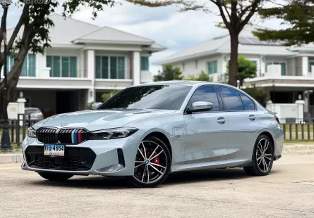 BMW 3 Series 330e 2023 รถบ้านมือสองคุณภาพเยี่ยม ไมล์น้อย มือเดียวป้ายแดง  