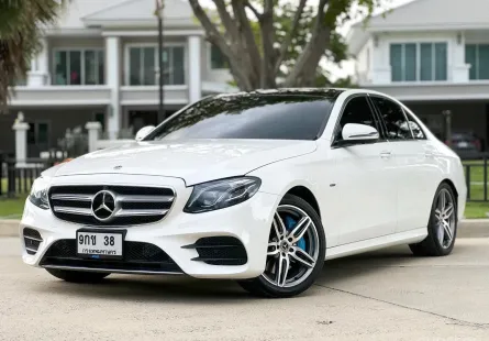 Mercedes-Benz E-Class E350e 2018 รถบ้านคุณภาพเยี่ยม ไมล์น้อย  ประวัติดี  