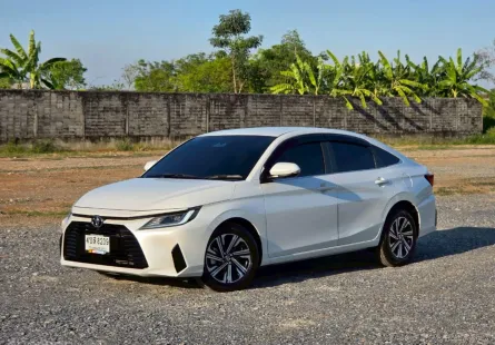 TOYOTA YARIS ATIV 1.2 PREMIUM ปี 2023 มือเดียวป้ายแดง ออปชันความปลอดภัยจัดเต็ม นั่งสบาย ประหยัด