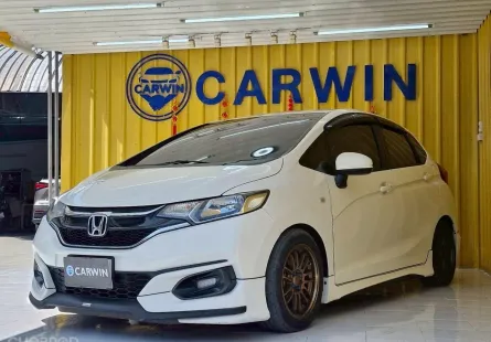 2020 Honda JAZZ 1.5 i-VTEC รถเก๋ง 5 ประตู 