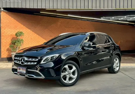 2020 Mercedes-Benz GLA-Class 1.6 GLA200 SUV รถบ้านแท้ ไมล์น้อย  40,000 km 