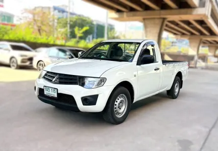 2014 Mitsu Triton 2.4 ตอนเดียวเบนซิน เกียร์ MT รถสวยพร้อมใช้งาน
