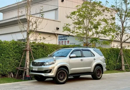 2013 Toyota Fortuner 2.7 V SUV เจ้าของขายเอง รถสวย ไมล์น้อย มือเดียวป้ายแดง  