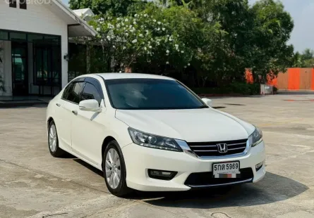 Honda Accord 2.0 EL Nevigator เกียร์ออโต้ ปี 2014 จด 2016 สีขาวมุข