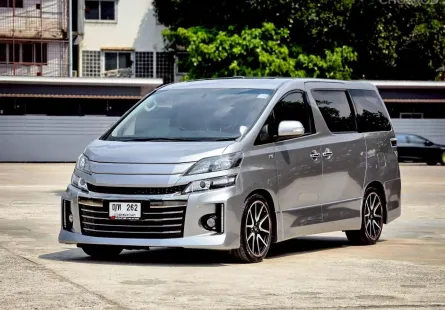 Toyota Vellfire 2.4 2013 รถยนต์มือสองราคาดีที่สุด
