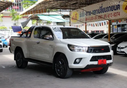 2017 Toyota HILUX REVO 2.8 G 4WD Smart Cab Pickup