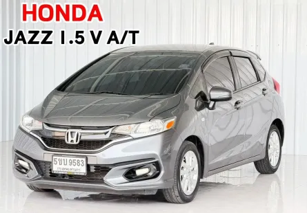 GK รถบ้าน มือเดียว Honda JAZZ 1.5V i-VTEC รถเก๋ง 5 ประตู 