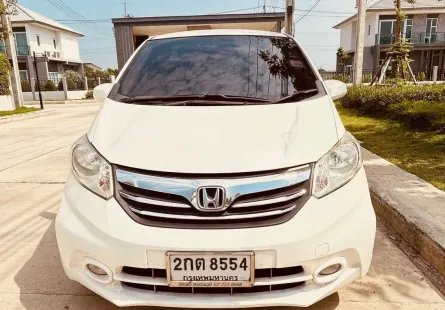 ขายรถ Honda Freed 1.5 SE ปี 2013 สภาพดีพร้อมใช้งาน