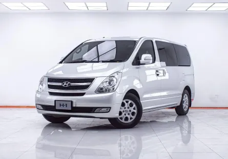 1F090 HYUNDAI H-1 2.5 DELUXE MAESTO AT 2010