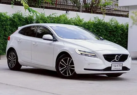Volvo V40 2.0 T4 | ปีจด : 2017