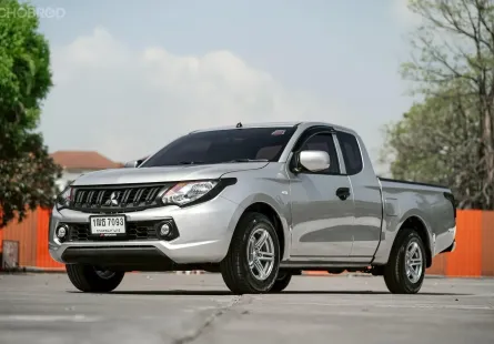 Mitsubishi Triton Cab 2.5 GLX ปี 2015  สายลุย สายแกร่ง แข็งแรง ดูแลง่าย 