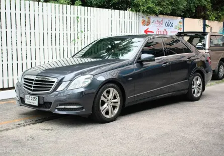 2011 MERCEDES BENZ E200 1.8 (CGI) รถไมล์แท้ 53,600 KM มีประวัติเข้าศูนย์ รถสีเดิม น็อตไม่เคยขยับ