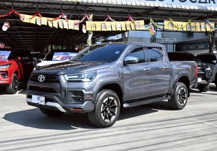TOYOTA  HILUX  REVO 2.4 DOUBLE CAB HIGH ปี 2022