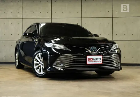 2021 Toyota CAMRY 2.5 Hybrid Premium Sedan AT ไมล์แท้ 8 หมื่น รับประกันตัวรถ 5 ปี 150,000 KM B3951
