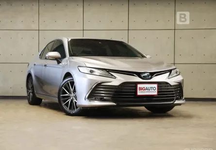 2022 Toyota CAMRY 2.5 HEV Premium Sedan AT ไมล์แท้ 6 หมื่น รับประกันตัวรถ 5 ปี 150,000 KM B6668