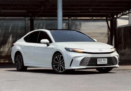 2025 Toyota CAMRY 2.5 HEV Premium Luxury รถเก๋ง 4 ประตู รถบ้านแท้ ไมล์น้อย  