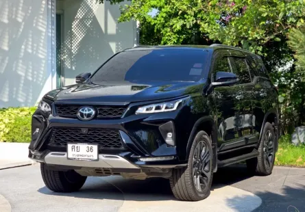 Toyota Fortuner 2.8 Legender 4WD  ปี 2020 รถสวยพร้อมใช้งาน. ไมล์น้อย มือเดียวป้ายแดง  