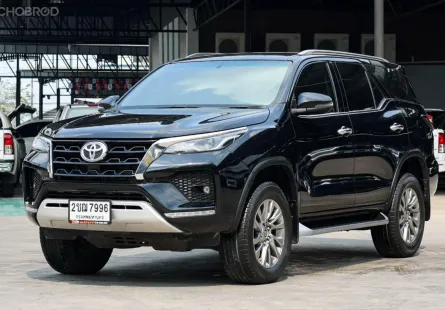 2020 Toyota Fortuner 2.8 V ขับสี่ ผ่อน 15,000 ออกรถ 999