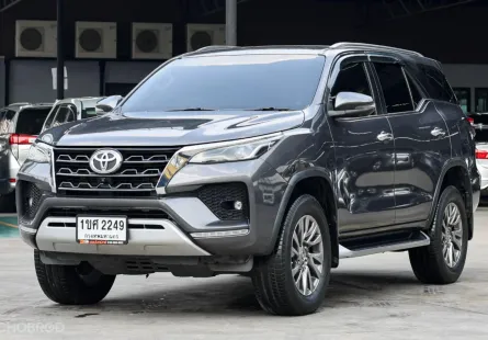 2021 Toyota Fortuner 2.4 V ผ่อน14,000 ออกรถ999