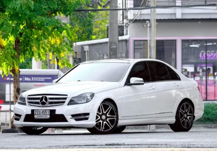 Mercedes-Benz C-Class 1.6 C180 2012 ออปชั่นครบ พร้อมใช้งาน 
