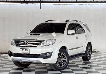 TOYOTA FORTUNER 3.0 V.4WD.TRD-5 เกียร์ออโต้ ปี 2013 จอด 2014