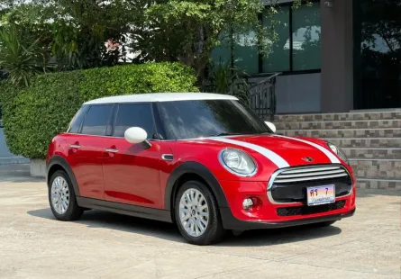 2016 MINI COOPER 5 DOOR HATCH รถมือเดียว วิ่งเพียง 50,000 กม เข้าศูนย์ทุกระยะ รถไม่มีอุบัติเหตุครับ