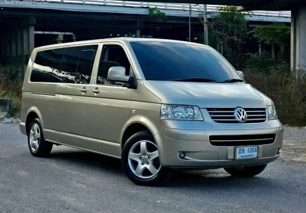 Volkswagen Caravelle 2.5 TDI สีทอง 2009