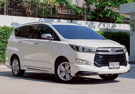 TOYOTA INNOVA CRYSTA 2.8 V | ปี : 2017