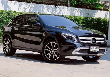 MERCEDES BENZ 1.6 GLA200 Urban โฉม W156 | ปีจด : 2015