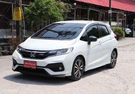 2019 Honda JAZZ 1.5 i-VTEC รถเก๋ง 5 ประตู ผ่อน 9,000.-/6 ปี