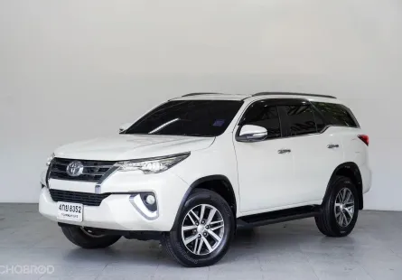 Toyota Fortuner 2.8 V 2015 รถ SUV มือสองสภาพดี