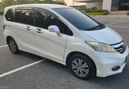 Honda Freed 1.5 E 2014 สภาพดี ซื้อมาใช้ปลายปี 2015 มือเดียว