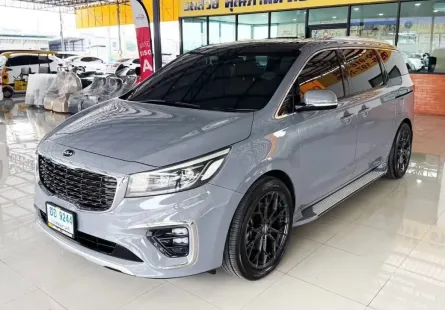 รถตู้สุดหรู Kia Grand Carnival 2.2 SXL 2019 ไมล์น้อย สภาพดี