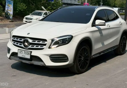Mercedes-Benz GLA-Class 2.0 GLA250 2020 รถหรูสภาพใหม่ ราคาดีที่สุด