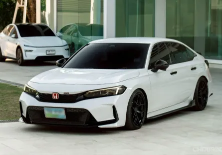 HONDA CIVIC 2.0 FE RS E-HEV ปี 2023 สีขาว  