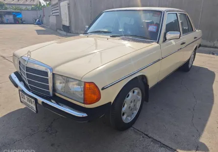 Mercedes-Benz 230E W123 2.3 230E 1979 รถมือสองสภาพดี