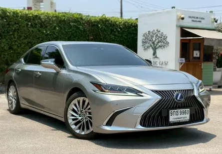 Lexus ES300h 2.5 Grand Luxury ปี 2020 สภาพเยี่ยมไมล์น้อย 