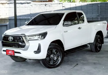 TOYOTA HILUX REVO 2.4 PRERUNNER ENTRY CAB M/T ปี2022(แท้) mnc โฉมหมูป่า สีขาว