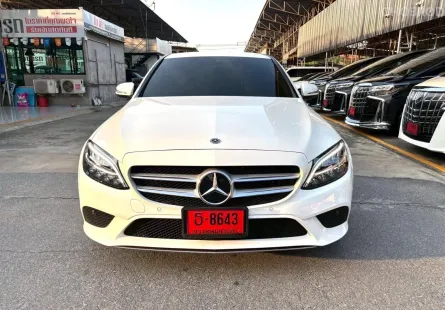 Mercedes-Benz C-Class C300e 2020 รถยนต์หรูวิ่งน้อย มือเดียว ป้ายแดง  