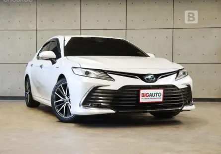 2022 Toyota CAMRY 2.5 HEV Premium Luxury Sedan AT ไมล์แท้ 7 หมื่น รับประกันตัวรถ 5ปี 150,000KM B5091