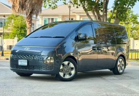 Hyundai Staria 2.2 SEL ปี 2022 รถสวย ประวัติครบ เจ้าของเดียว  ไมล์น้อย 