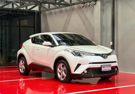 2019 TOYOTA CHR 1.8 MID รุ่น TOP เบนซิน รถมือเดียวป้ายแดง วิ่งน้อย สภาพป้ายแดง ไม่มีอุบัติเหตุครับ