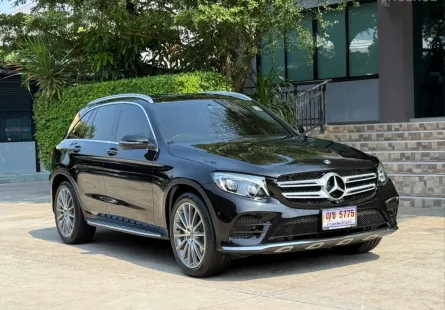 2019 BENZ GLC 250D AMG รถมือเดียวป้ายแดง วิ่งเพียง 90,000กม  ประวัติศูนย์ครบ รถไม่เคยมีอุบัตเหตุครับ